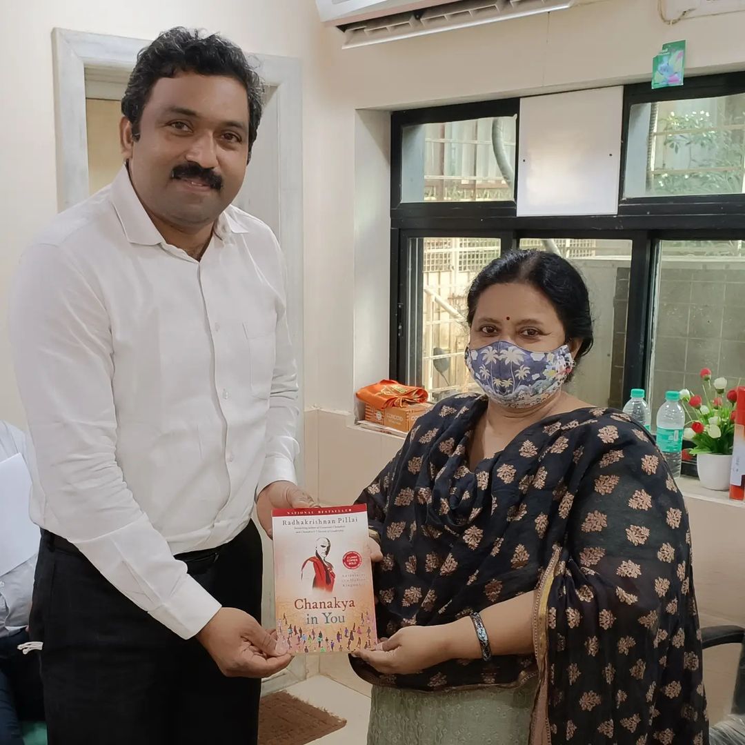 Sport Authority Of India ( SAI) च्या Regional Director सौ.सुस्मिता ज्योत्सी यांची भेट घेतली .महाविद्यालयातील विद्यार्थ्यांकरता Sport Authority of india यांच्या माध्यमातून नवीन क्रीडा अभ्यासक्रम कशे राबवता येतील या विषयी चर्चा केली.